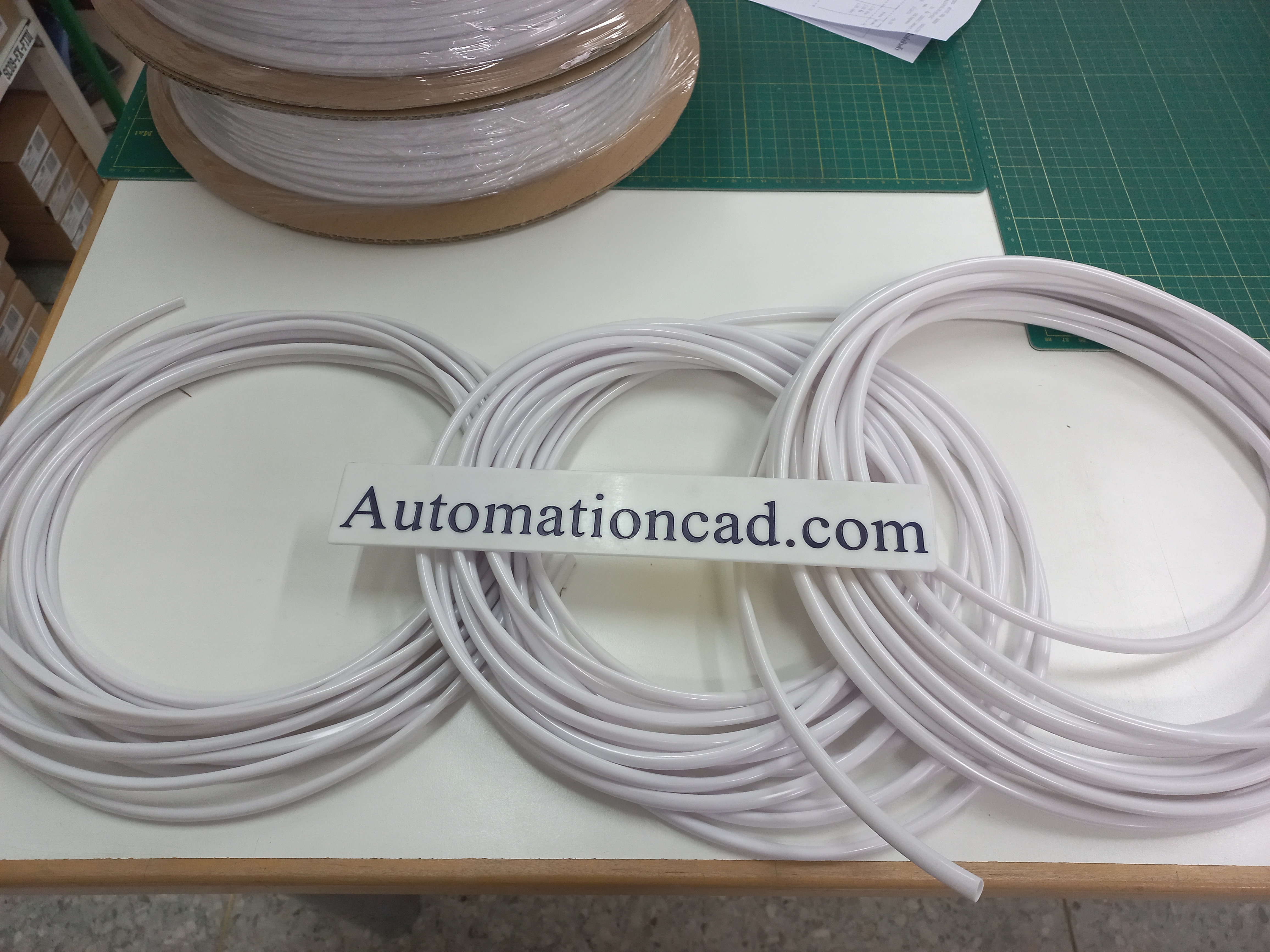 แบ่งขายท่อปลอกสายไฟ BS-TECH แบ่งขายเป็นเมตร ตั้งแต่ 5 เมตรขึ้นไป PVC TUBE (ราคาต่อเมตร)