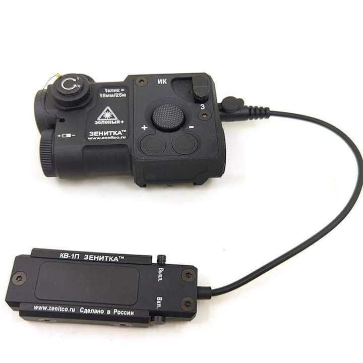 Sotac Perst-4 กล่อง เลเซอร์เขียว IR บอดี้อะลูมิเนียม Model : ZenitCo Perst-4 Weight: 210g Material: Metal Battery: CR123A/16402 3V Color: BK/DE เหมาะกับราง: 20mm Picatinny Rail Package Included: 1x Tactical Pt-4 Style Laser Pointer แหล่งกำเนิดแสงเลเซอร์สี