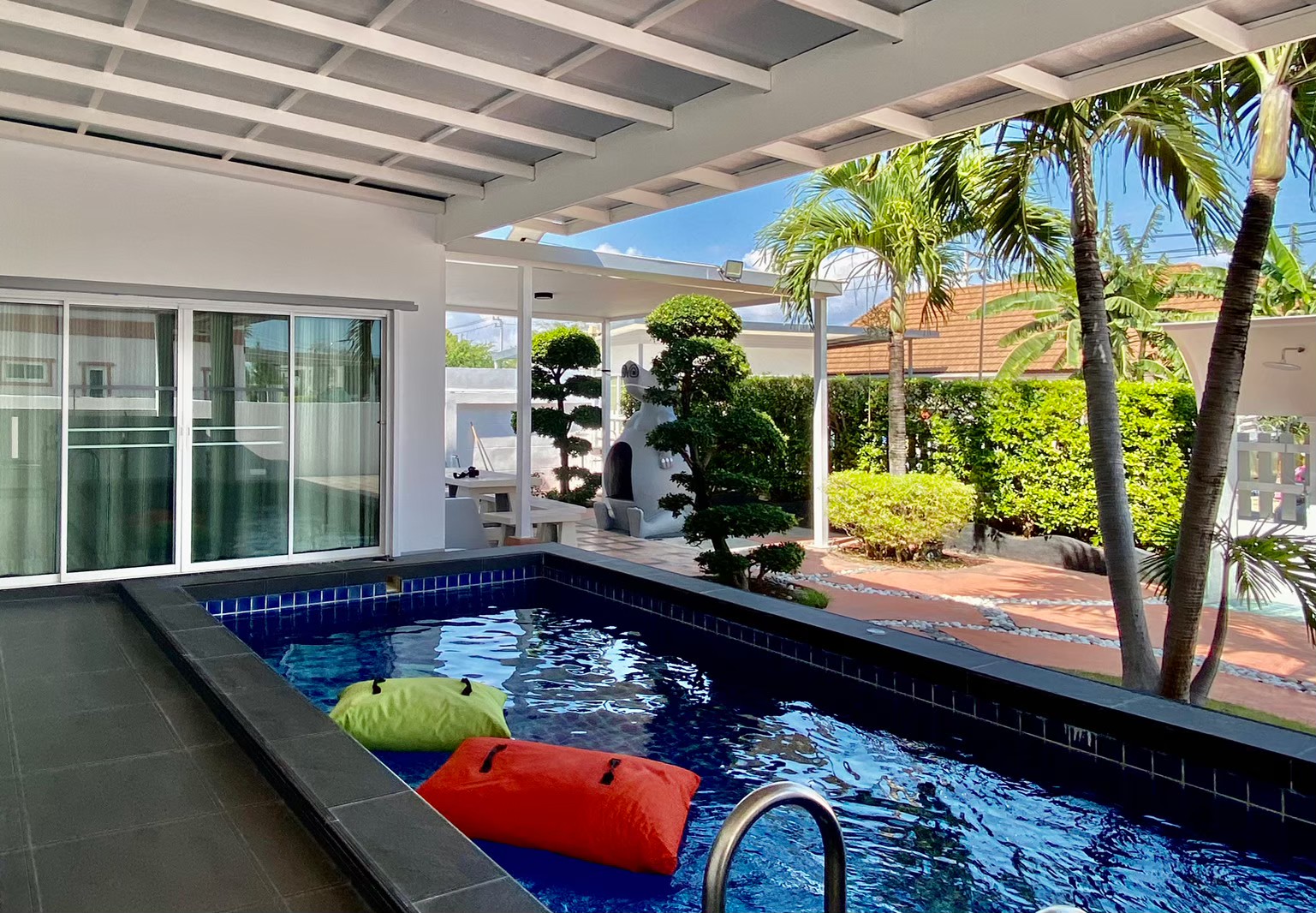 HR15068 บ้านพักหัวหินใกล้ทะเล บ้านเคียงเล ไวท์ วิลล่า