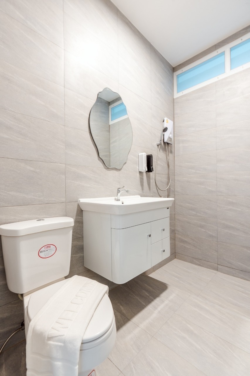 HR15076 บ้านพักติดทะเลหัวหิน The Luxe Beach Villa