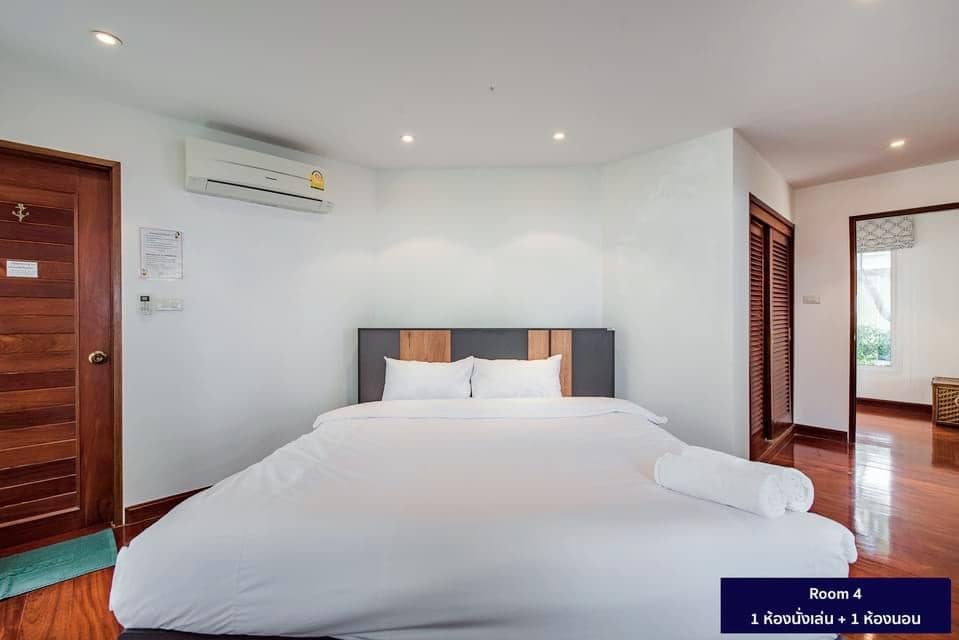 HR15042 บ้านพักติดทะเลหัวหิน The Sunny Beach Villa