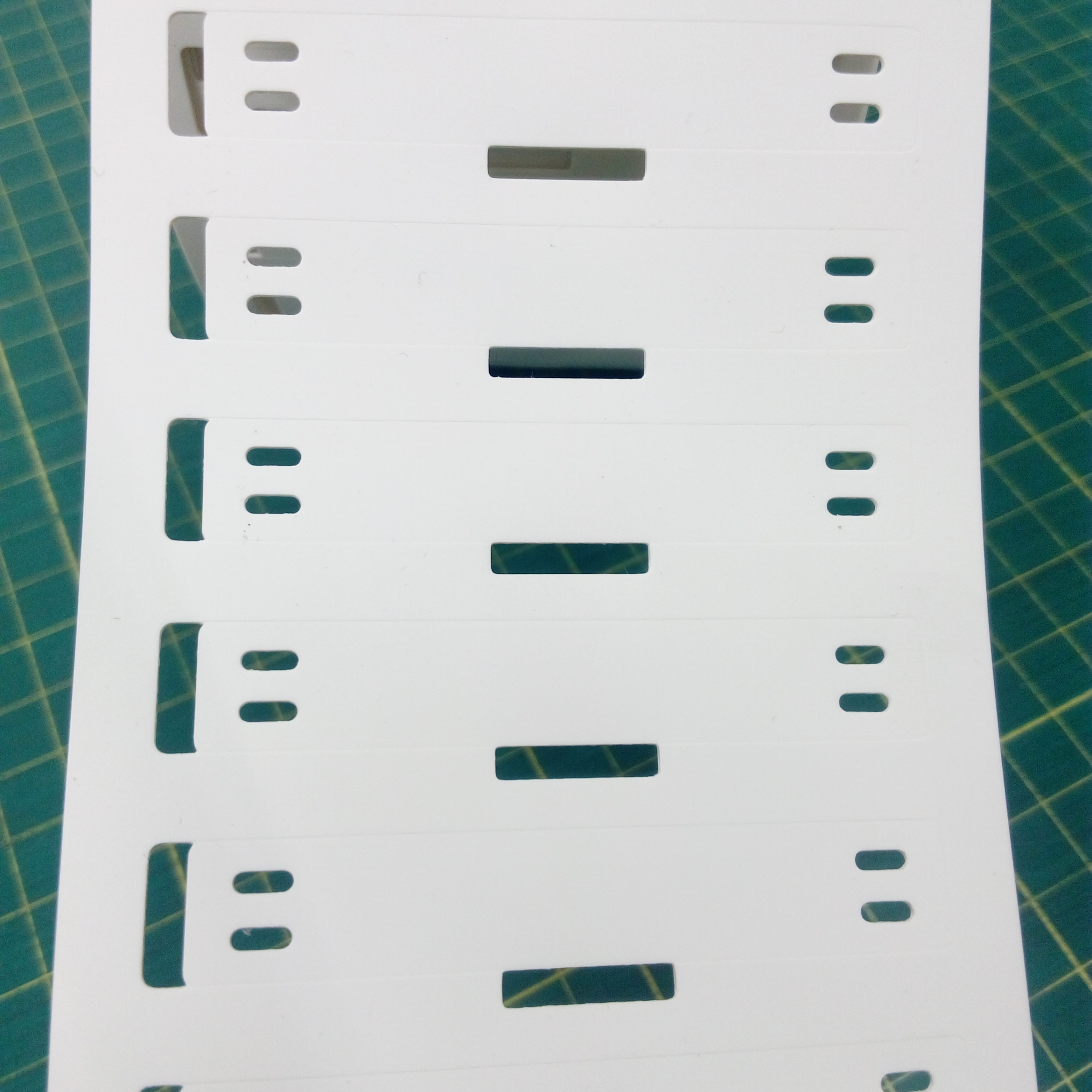 TAG มาร์คสายไฟ Polyurethane สีขาว เบอร์มาร์คสายไฟ CABLE MARKER