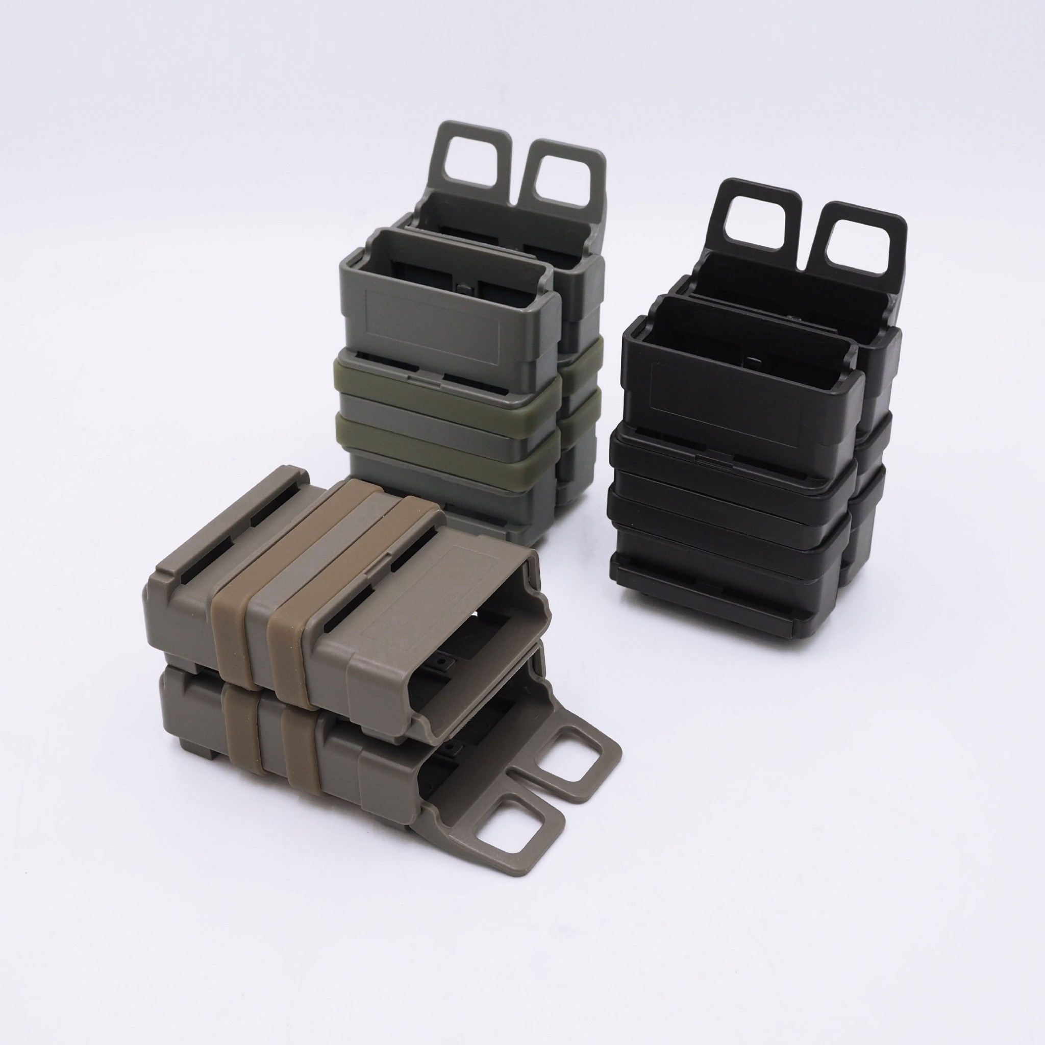 New. ซองแม็กกาซีน Fastmag M4 ( FMA ) - ผลิตจาก Polymer เกรดคุณภาพ - สำหรับแม็กกาซีน 5.56 * 2 ช่อง - ซองแม็ก M4 คู่ แบบปลดไว - ด้านหลัง สาย Molle ร้อยติดเข็มขัด/เสื้อเกราะได้