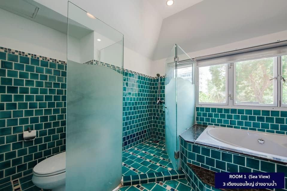 HR15042 บ้านพักติดทะเลหัวหิน The Sunny Beach Villa