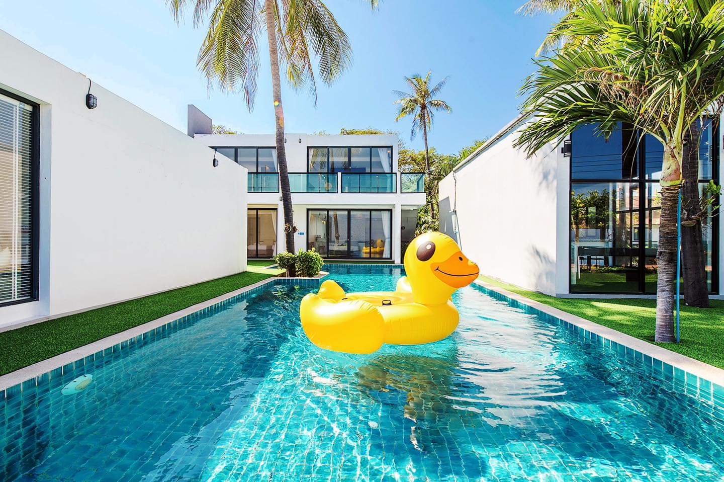 HR15008 บ้านพักติดทะเล โมเดิร์นบีช ปราณบุรี