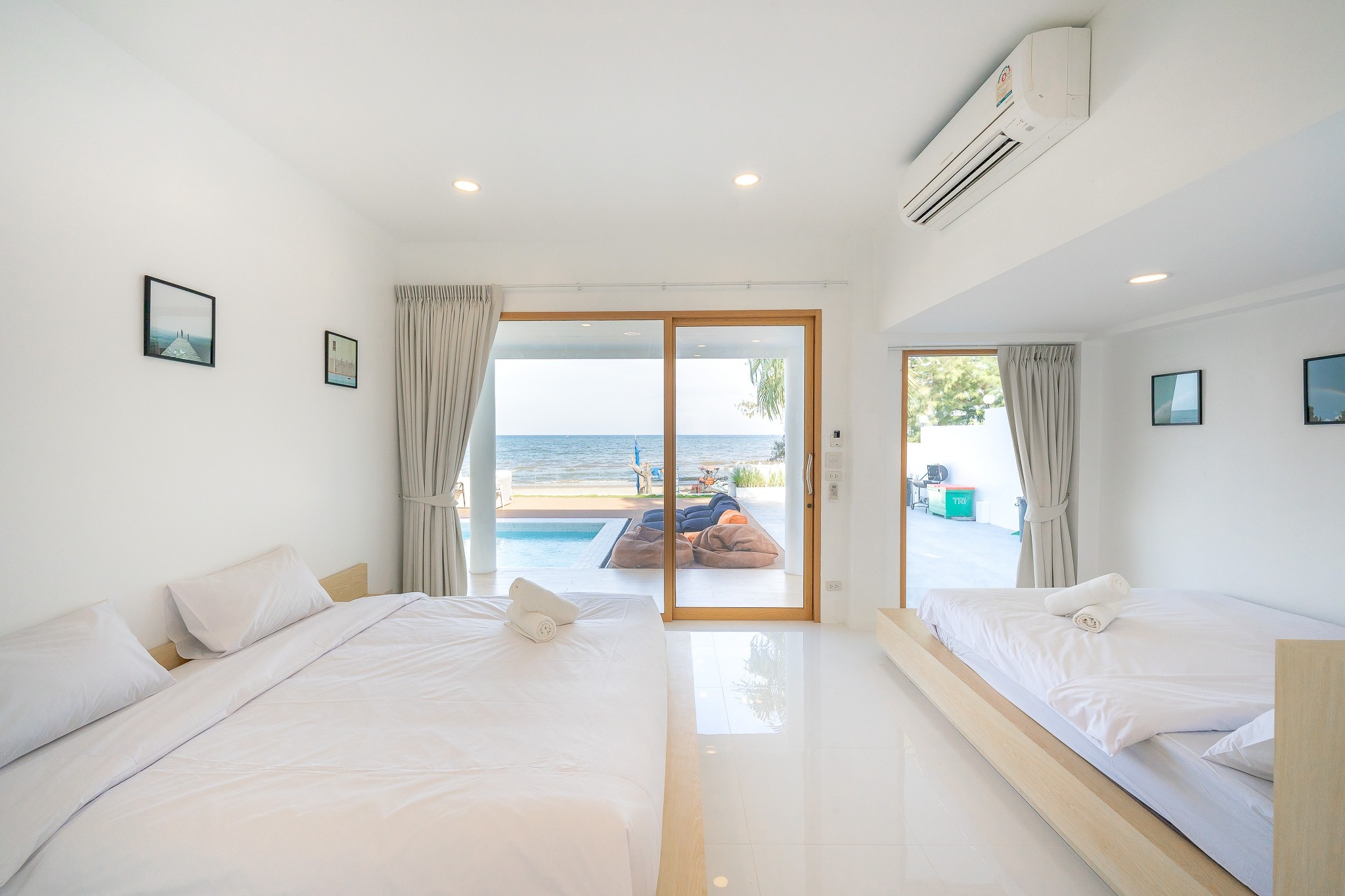 HR15057 บ้านพักติดทะเล The Rocca Beach Villa Pranburi