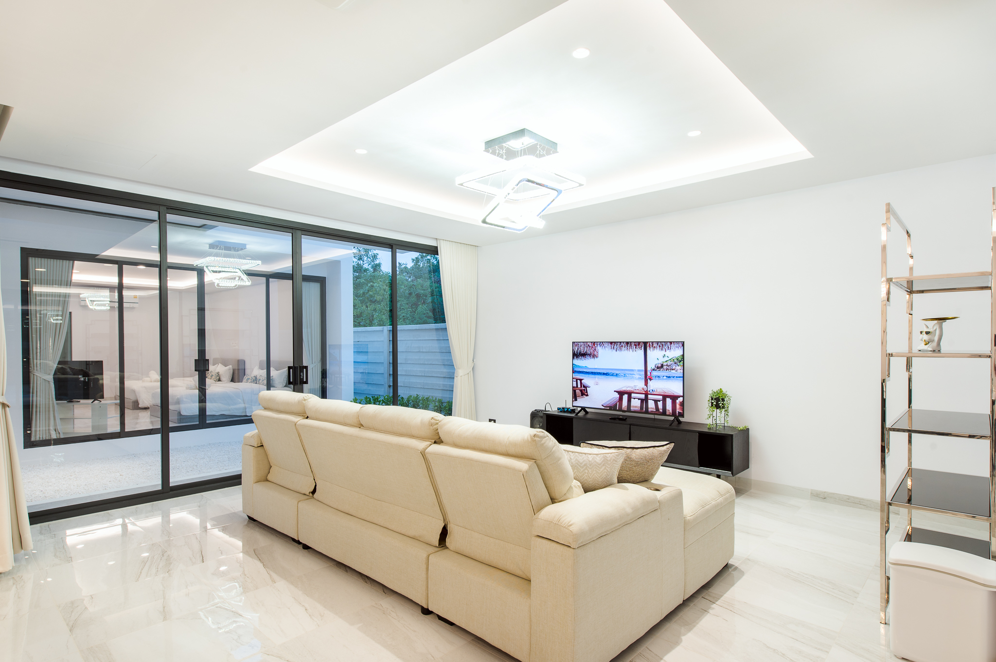 HR15066 บ้านพักติดทะเลหัวหิน The Casa Rocca Beach Villa HuaHin