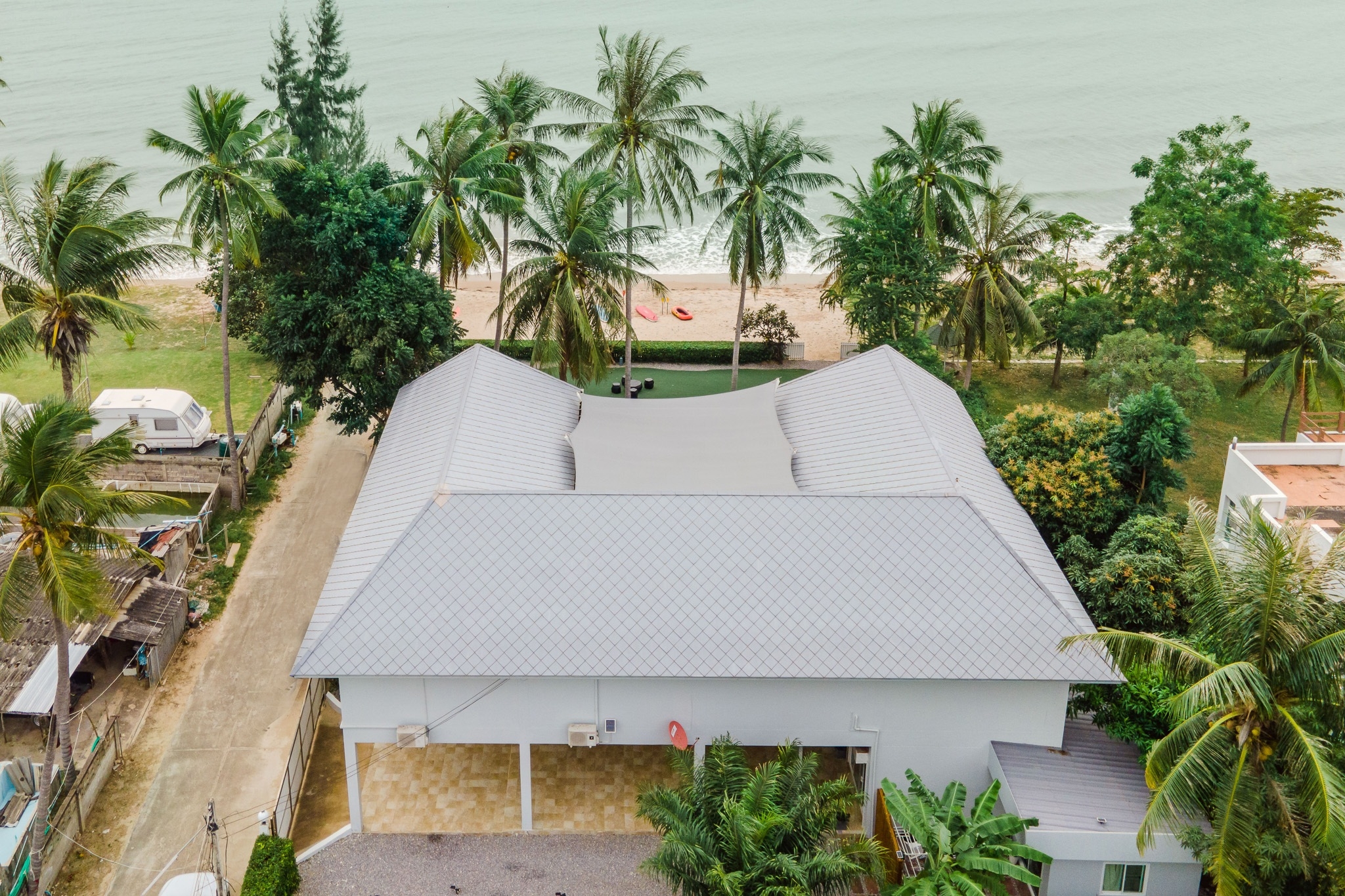 HR15044 บ้านพักติดทะเล กุยบุรี The Cozy Beach Villa