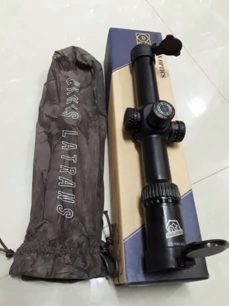 New.กล้อง Scope Canis Latrans 2.5-10x26 เล็งไว เป็นสโคปเล็งไว ด้วยคอท่อที่ใหญ่พิเศษถึง 30มิลฯ ทำให้จับภาพได้รวดเร็ว ศูนย์ปรับนอกล๊อคตั้งศูนย์ได้ เป้า MilDot มีไฟ 2 สี แดง เขียว ราคาพิเศษ