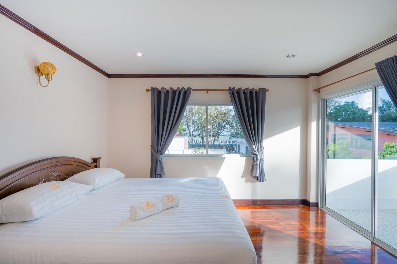 HR15067 บ้านพักใกล้ทะเลชะอำ The Great Beach Pool Villa Cha Am