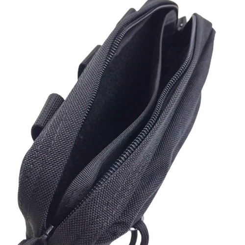 New.Bogie1 กระเป๋าเอนกประสงค์ กระเป๋าร้อยเข็มขัด การใช้งาน : ใช้ร้อยเข็มขัด | ใช้ติดเสื้อเกราะ วัสดุ : ผ้าคอร์ดูร่า 1000D สี : ดำ ขนาด : S , M , L Size S: ขนาด 15*12*5 cm Size M: ขนาด 19*14*5 cm. Size L: ขนาด 22*14*5 cm