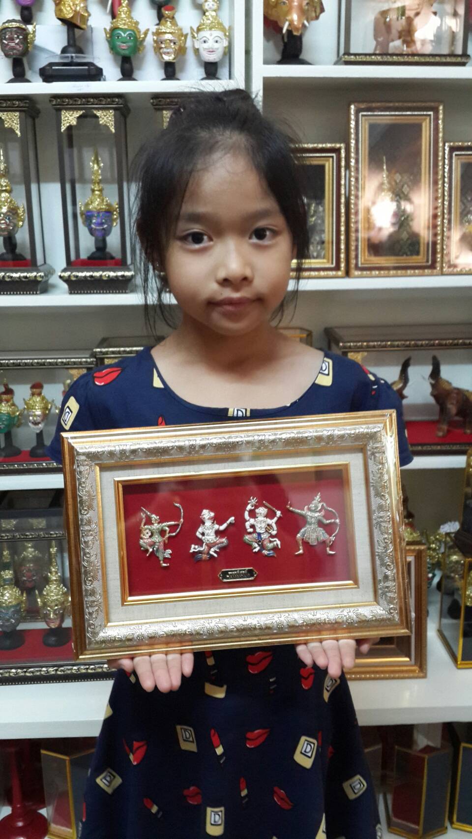 กรอบรูป โขนรามเกียรติ์ พร้อมกล่องผ้าไหม