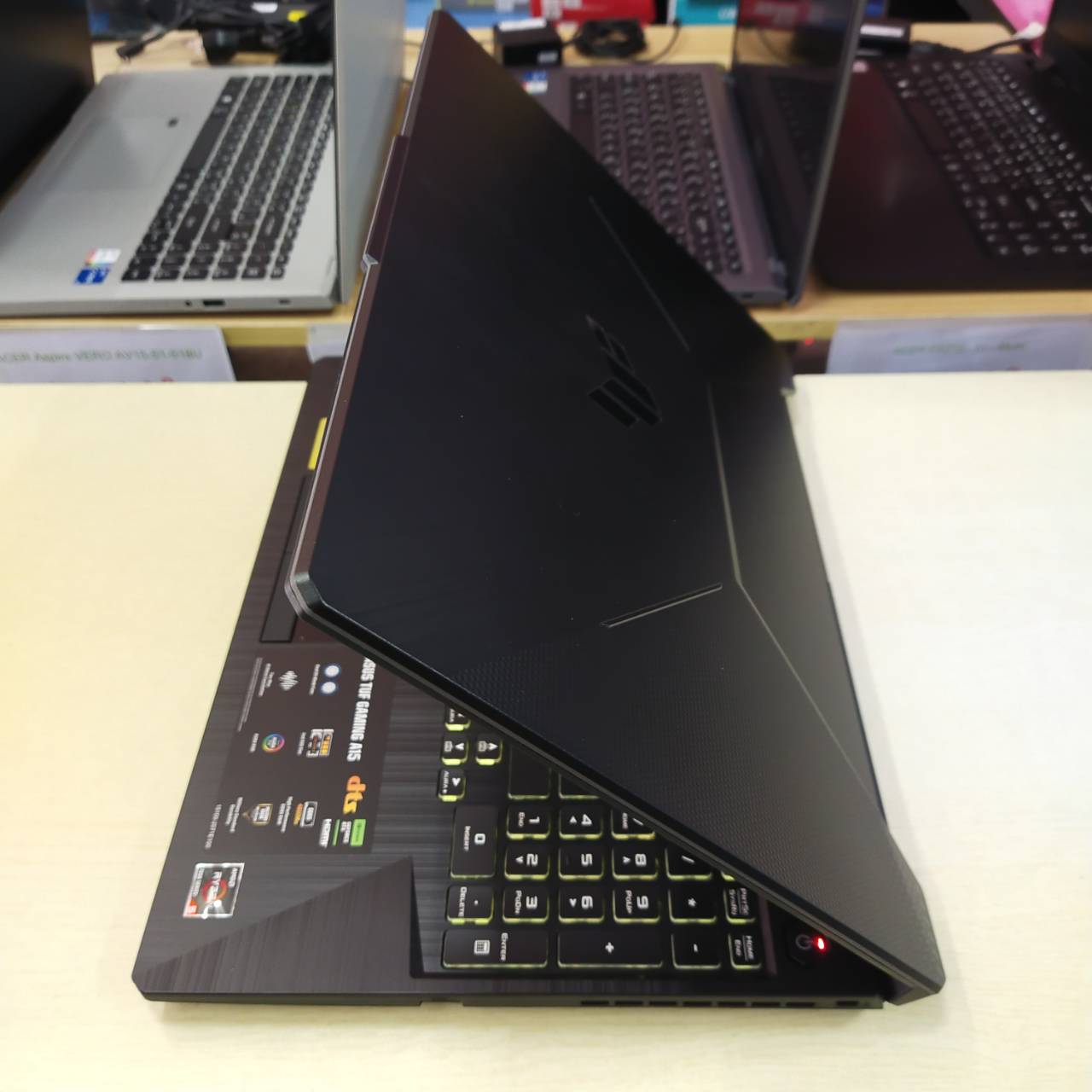 ASUS TUF GAMING A15 FA506NF-HN005W สภาพเครื่อง 97% *ติดฟิล์มกันรอยหน้าจอ* (ประกันศูนย์ 06/06/2026)