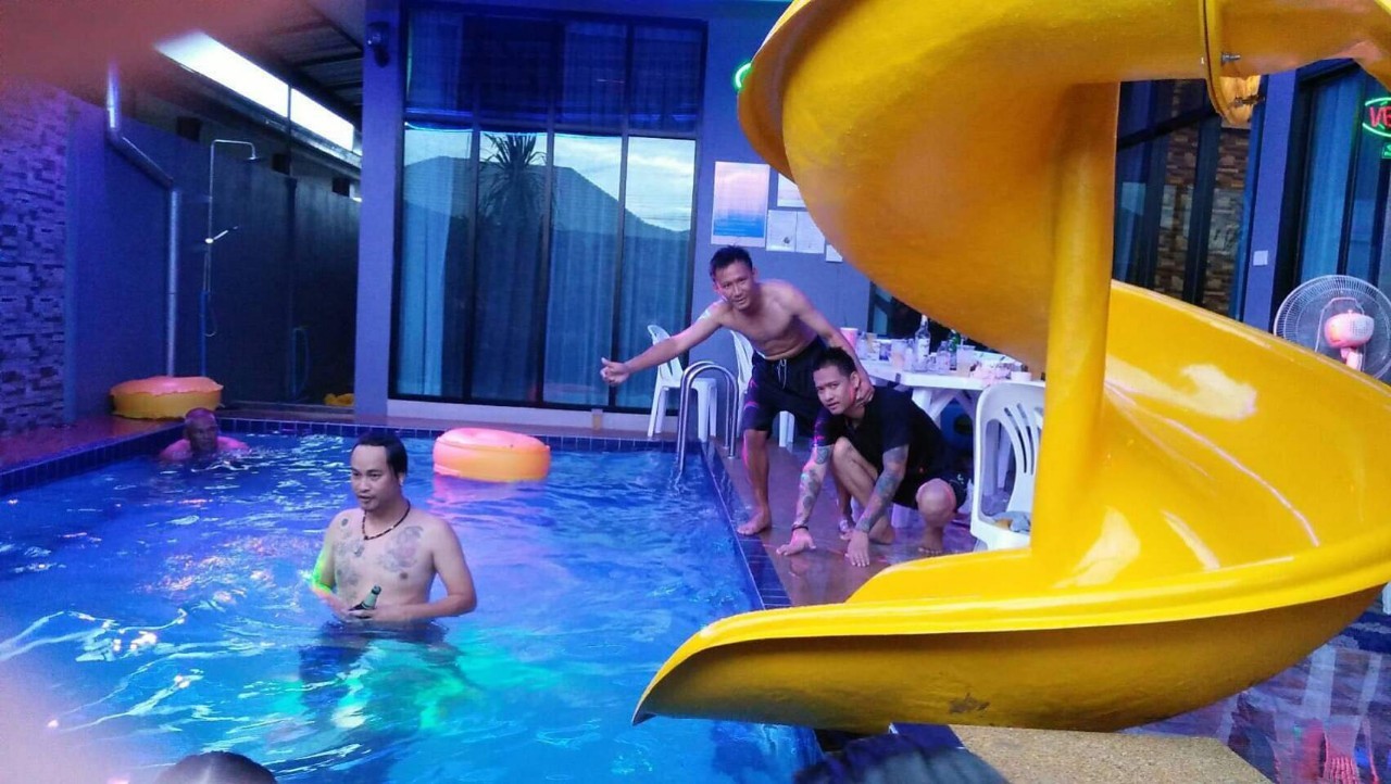 HR 5002 บ้านพักชะอำ บ้านไรโน่