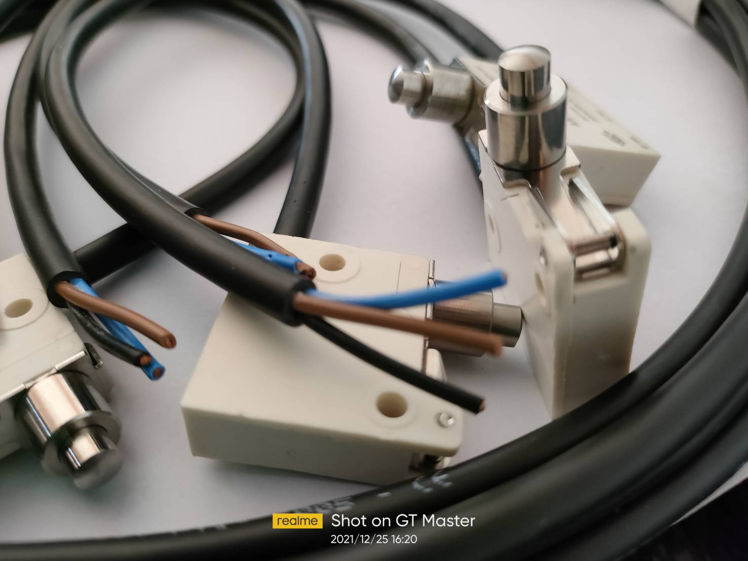 MICROPRECISION ลิมิตสวิทช์ MP321 ไฟ 24 VAC/DC 0.1A สายยาว 1 เมตร Micro Switchs