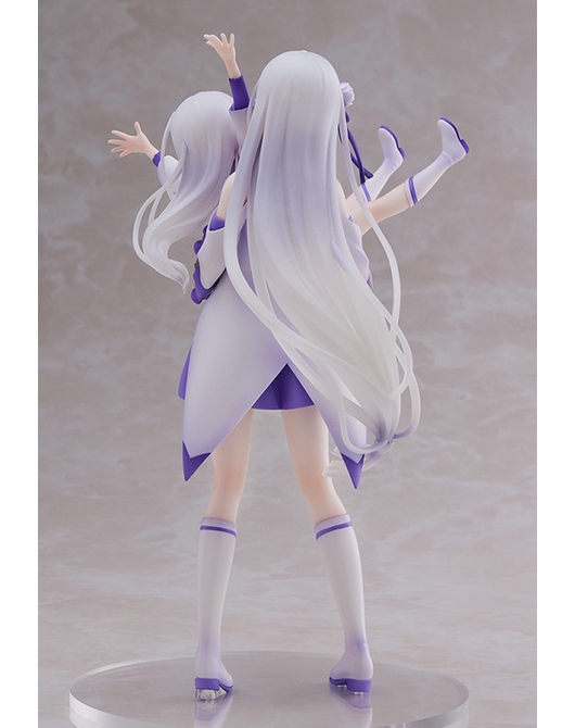 เปิดจอง : Emilia & Childhood Emilia