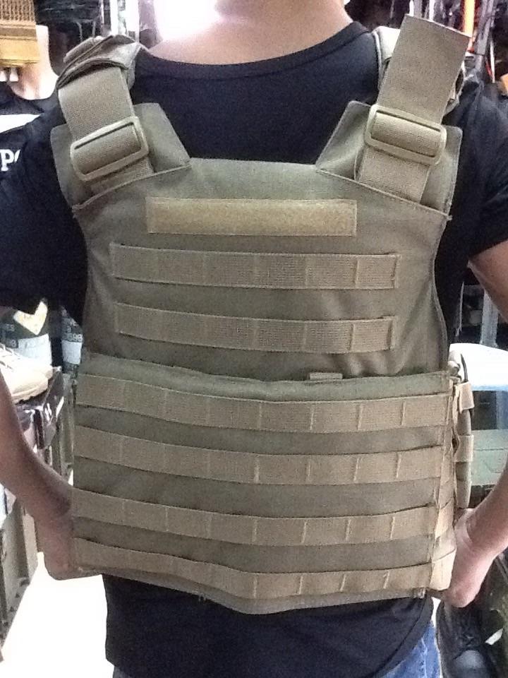 New.เสื้อเกราะ Tactical มาพรัอมอุปกรณ์ใส่แม็กพร้อม สีทราย