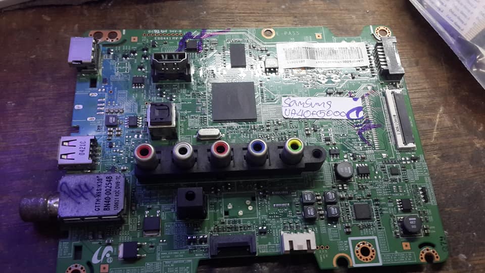 เมนบรอดซัมซุง UA40F500AR