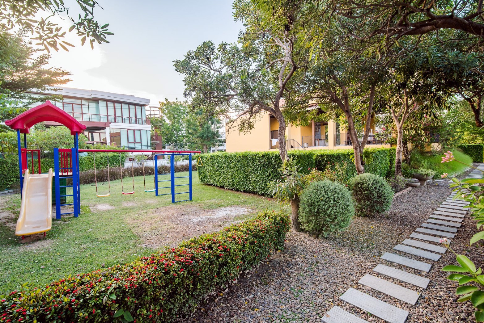 HR15023 บ้านพักหัวหิน บ้านทัศคานี บีช วิลล่า 3 ( Green 2Bed Garden View )