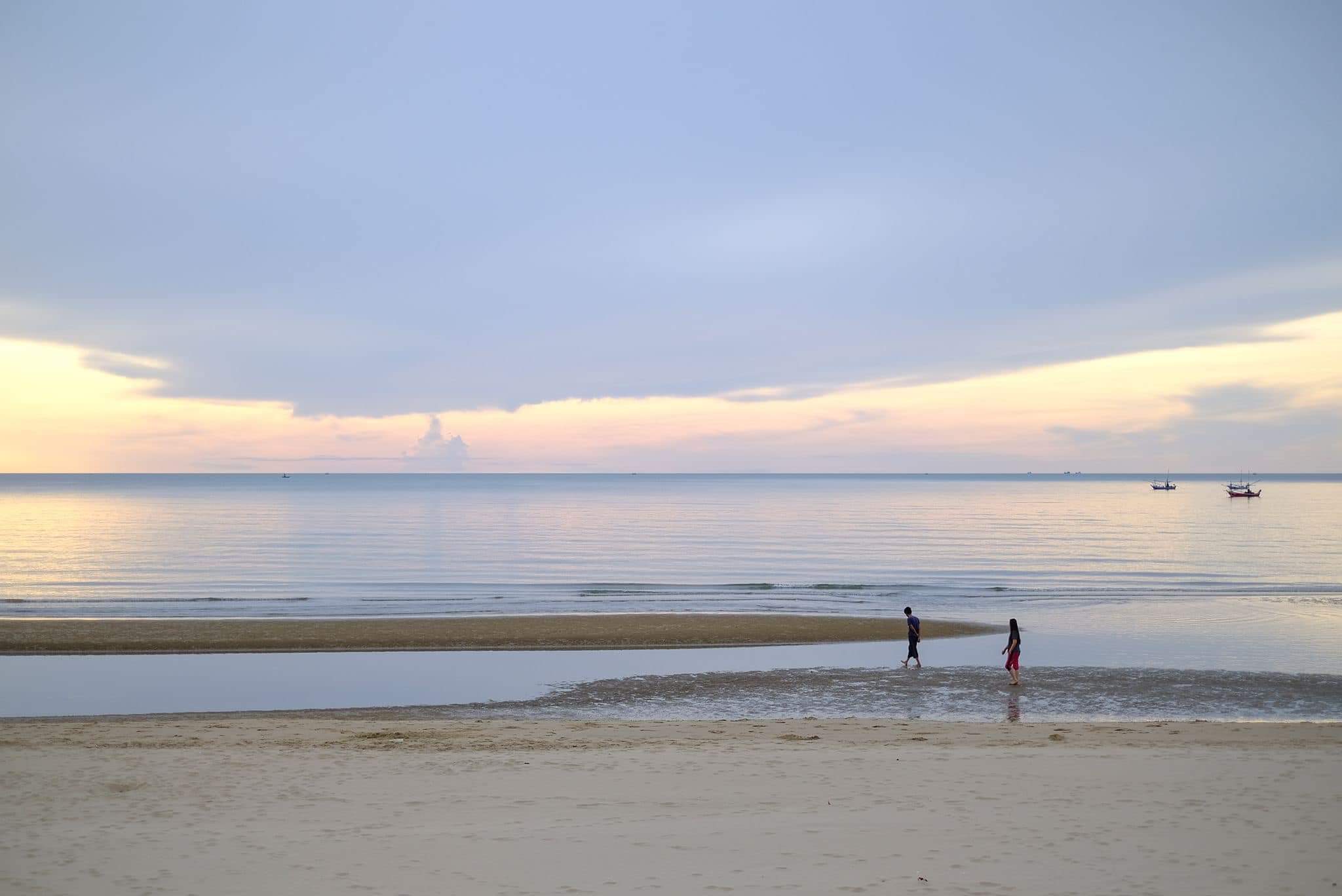 HR15007 บ้านพักติดทะเล บลูร็อค วิลล่า แอทปราณฯ บ้านเดี่ยวติดทะเล สระส่วนตัว เดินลงทะเลได้เลย