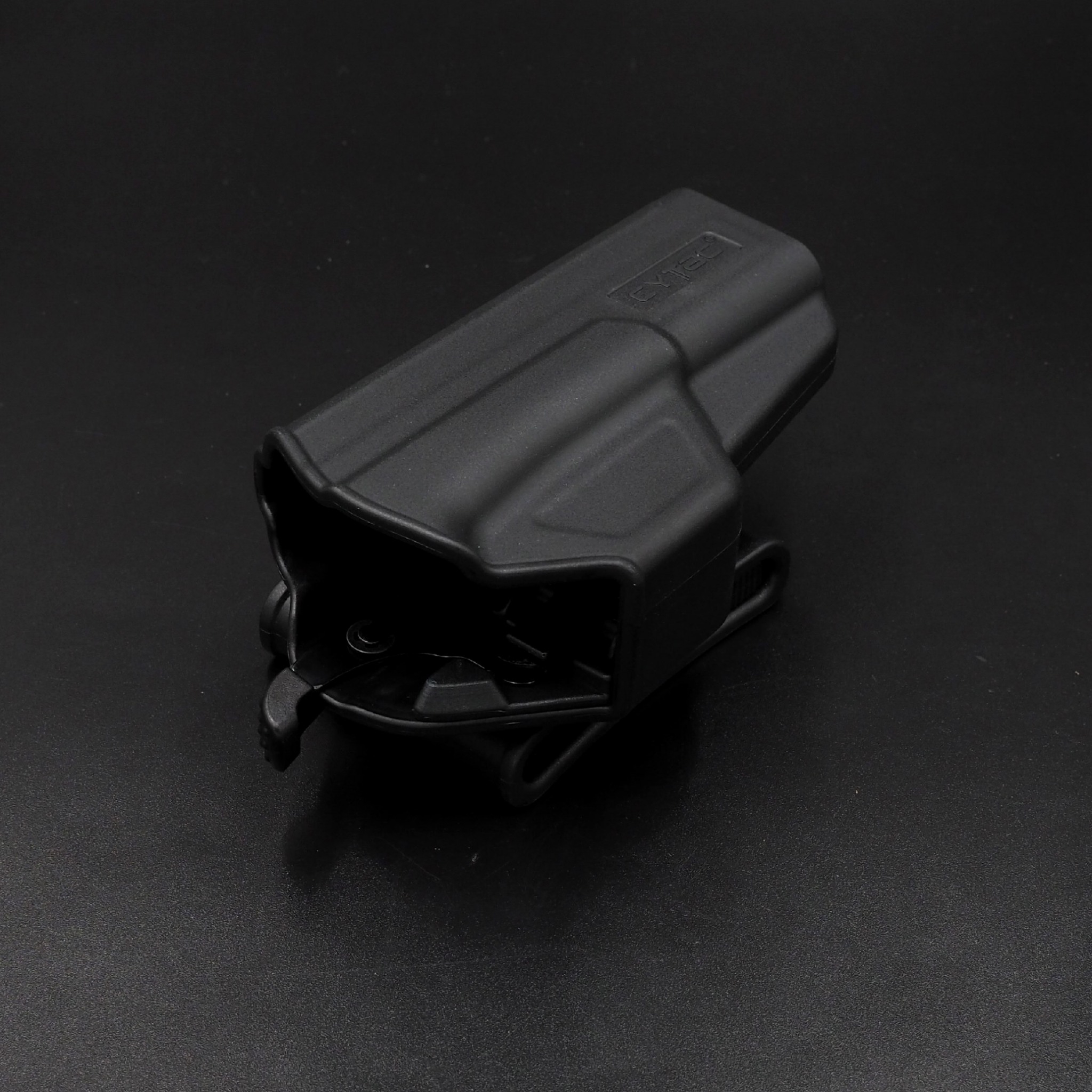 New.ซองพกนอก ปลดล็อคนิ้วโป้ง รุ่น GLOCK 17,22,31 ( Cytac T-Thumbsmart Holster ) -ผลิตจากวัสดุ Polymer เกรดคุณภาพ แข็งแรงทนทาน -ออกแบบให้ปลดล็อคนิ้วโป้ง ใช้งานง่ายเป็นธรรมชาติ และปลอดภัยยิ่งขึ้น -ด้านหลังเป็นเพลทเหน็บเข็มขัด ชนิดพิเศษ มีแผ่นยางเสริม เพิ่มค