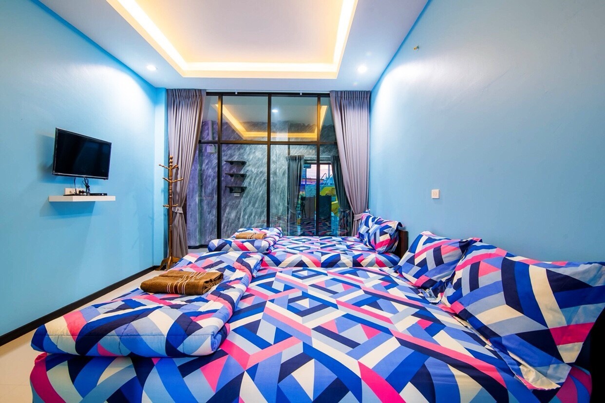 HR 5002 บ้านพักชะอำ บ้านไรโน่