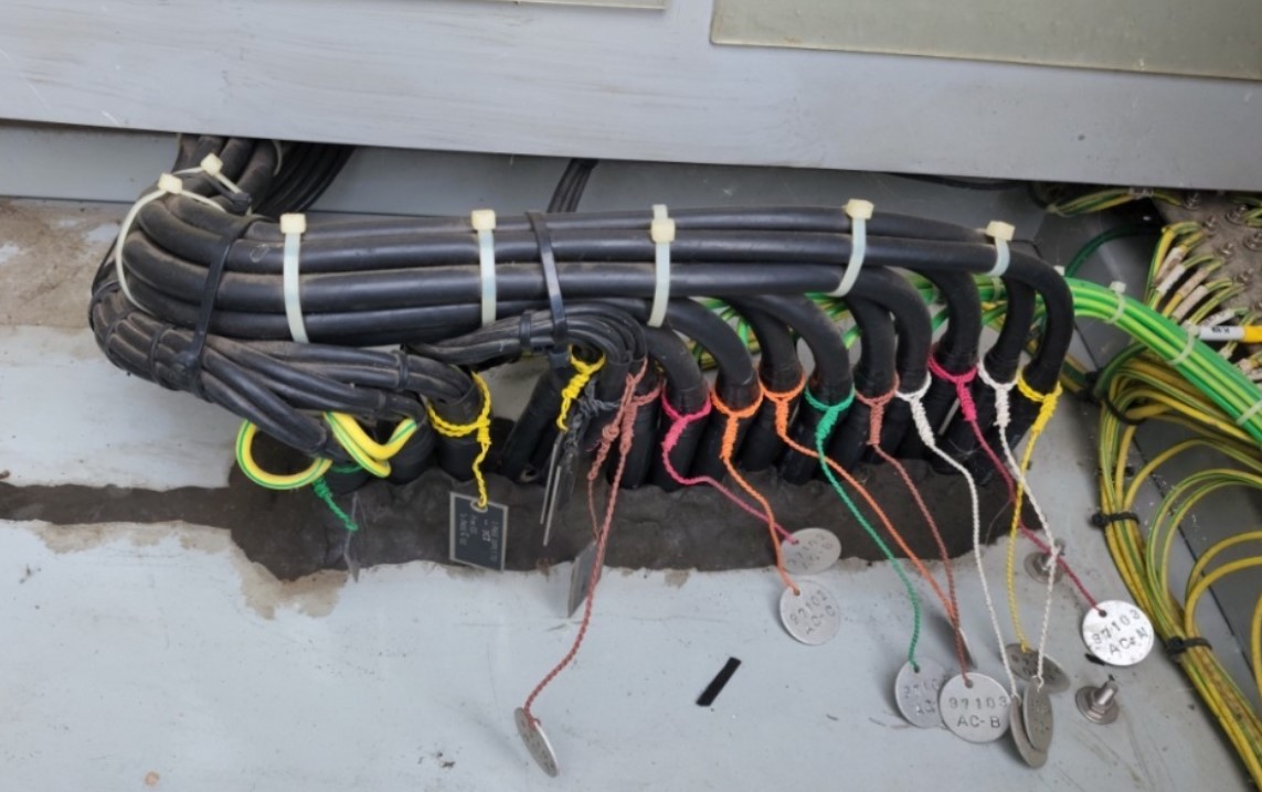 แท็กอะลูมิเนียม แบบกลม เส้นผ่าศูนย์กลาง 3 เซนติเมตร หนา 1 mm ป้ายแท็ก Name Tag ป้ายชื่อ