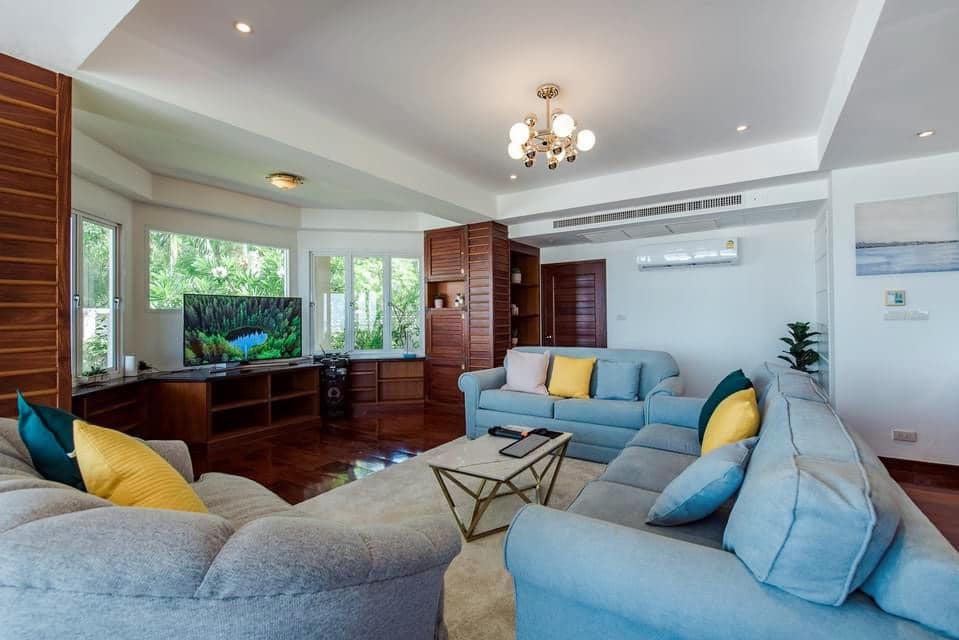 HR15042 บ้านพักติดทะเลหัวหิน The Sunny Beach Villa