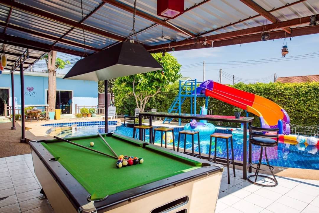 HR 4012 บ้านซันนี่ ปาร์ตี้คาราโอเกะ ไฟเธค