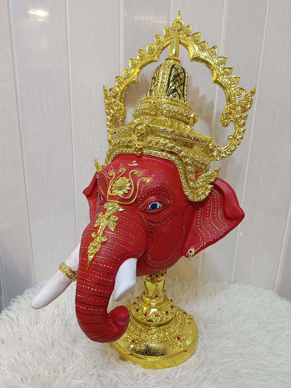 พระพิฆเนศ ขนาดกลาง เกรดพรีเมี่ยม พร้อมฐานไม้กลึงตีลายประดับเพชร