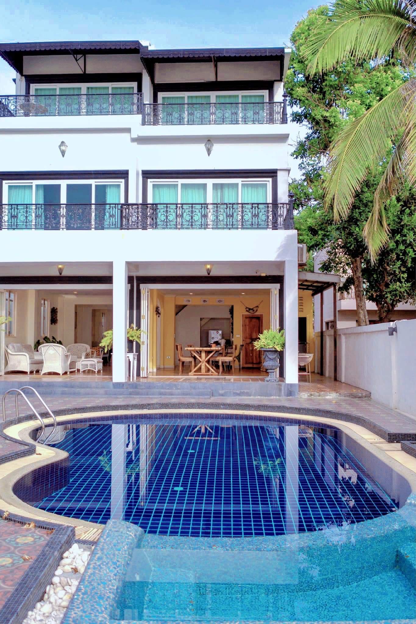 HR15007 บ้านพักติดทะเล บลูร็อค วิลล่า แอทปราณฯ บ้านเดี่ยวติดทะเล สระส่วนตัว เดินลงทะเลได้เลย