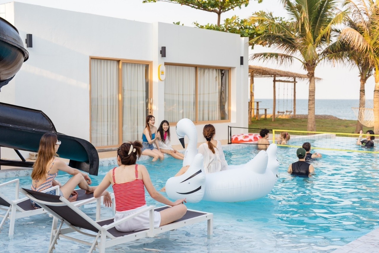 HR15080 The Bristol Beach Huahin Pool villa