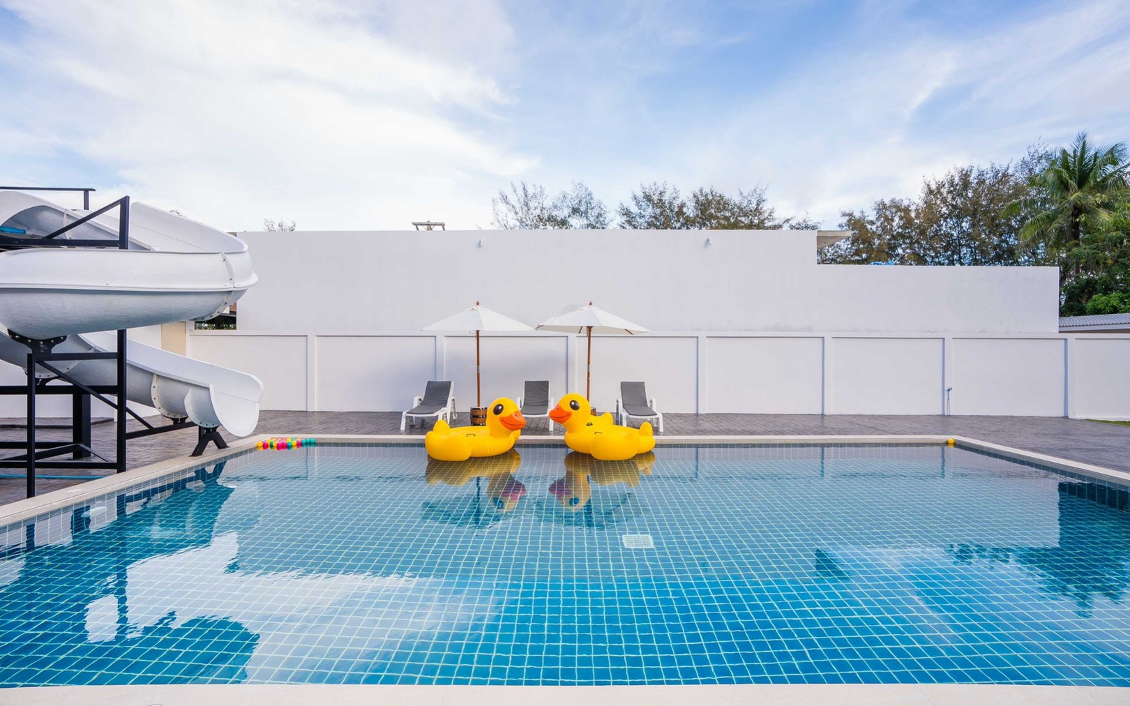 HR15067 บ้านพักใกล้ทะเลชะอำ The Great Beach Pool Villa Cha Am