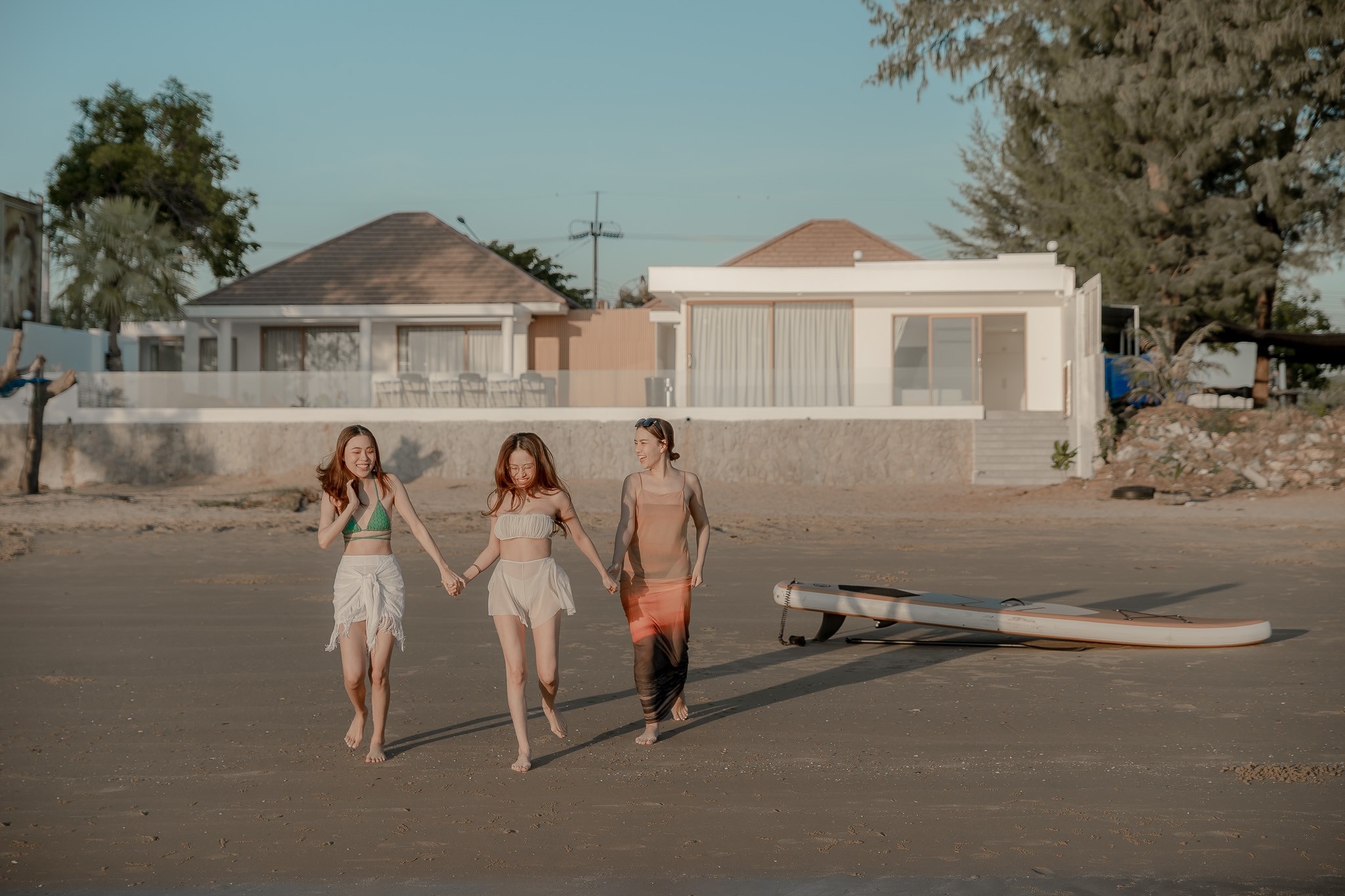 HR15057 บ้านพักติดทะเล The Rocca Beach Villa Pranburi