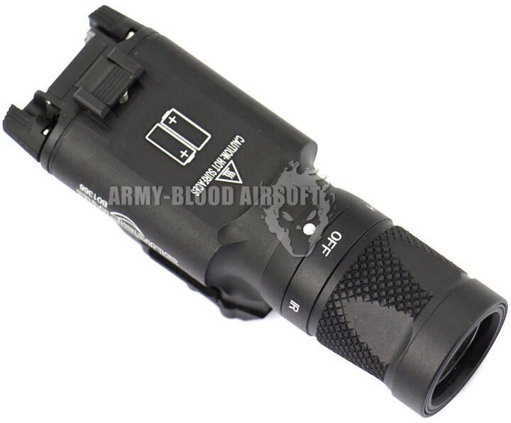 New.Surefire X300V Style LED Handgun or Long Gun WeaponLight (BK) สีดำ สีทราย ราคาพิเศษ
