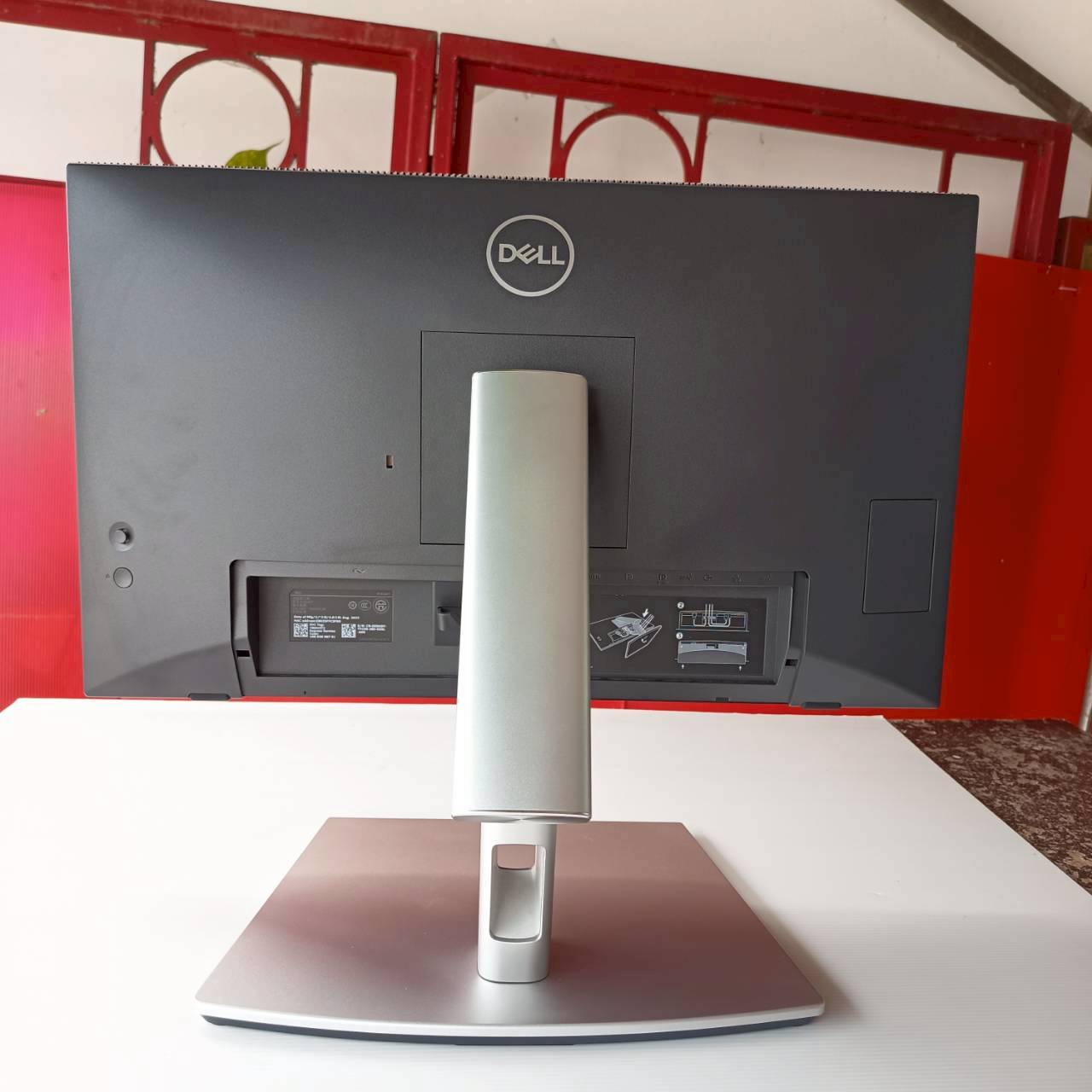 LED 23.8" DELL P242HT FHD IPS 60Hz Touch Screen HDMI+DP+Type C+USB+ลำโพงในตัว ประกันศูนย์9/10/2026