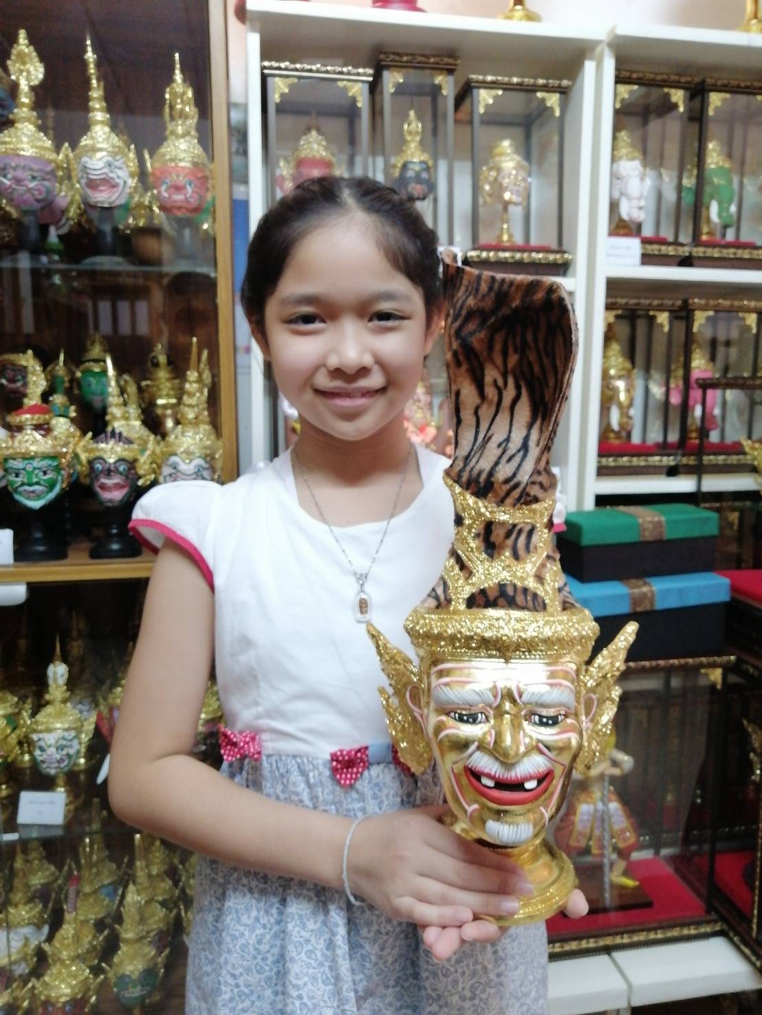 เศียรครู พ่อแก่ บรมครู ขนาดผลส้มโอ พร้อมฐานปิดทอง