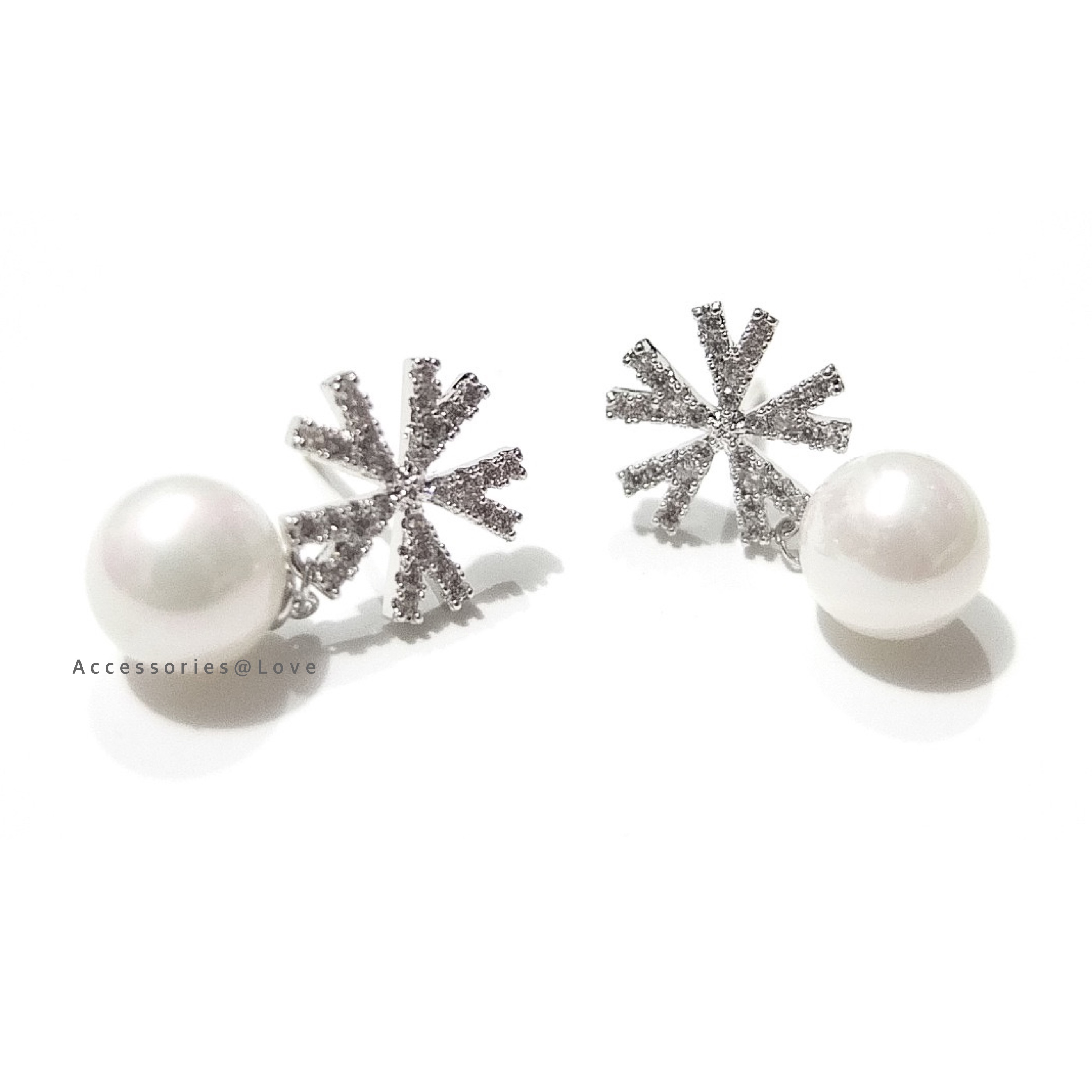 ต่างหูเกล็ดหิมะฝังเพชร ตุ้งติ้งมุก crystal pearl งานสวย&น่ารักมากๆ ค่ะ silver925 ขนาด 1.1 x 2 cm
