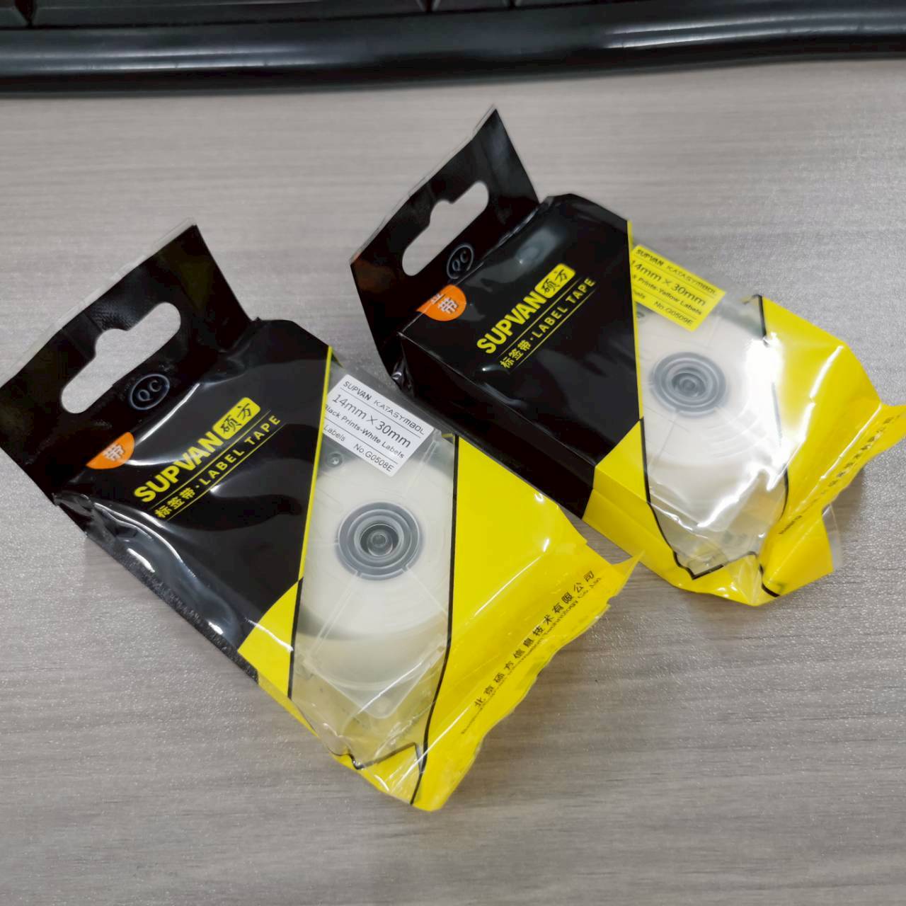 SUPVAN G0509E ลาเบล เทปสีเหลือง 4X30 มิลลิเมตร 240ชิ้น/ม้วน