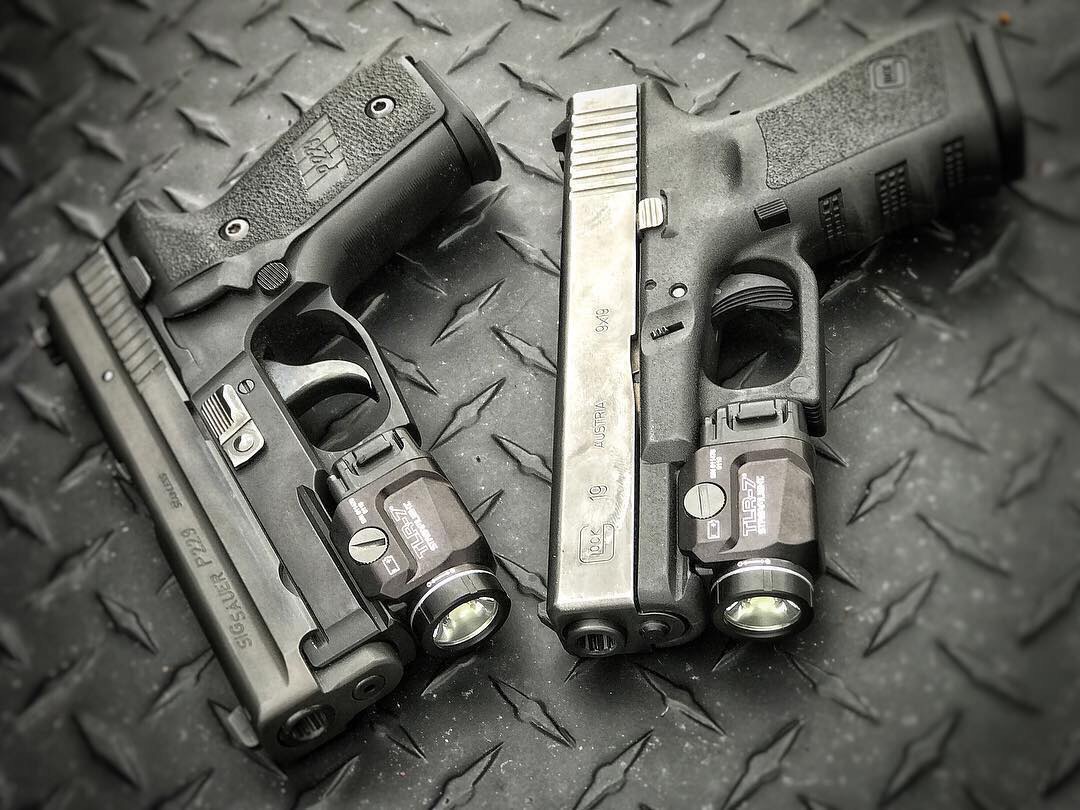 https://youtu.be/_9o8ltUFnR0 ✅New.ไฟฉายพร้อมเลเซอร์แดง TLR-8® GUN LIGHT WITH RED LASER สีดำ สีทราย ราคาพิเศษ ✅จำหน่ายอุปกรณ์ยุทธวิธีทุกชนิด จัดส่งทั่วประเทศ EMS / เคอรี่ / ขนส่งเอกชน ✅ติดต่อสอบถามสั่งซื้อสินค้าทาง in box ได้ตลอด 24 ชั