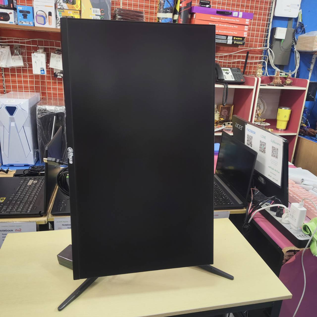 LED 27" DAHUA LM27-E331A IPS 2K 180Hz HDMI + DP + ลำโพงในตัว ประกันศูนย์ 28/4/2027
