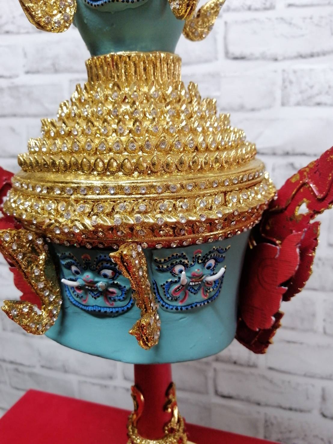 ทศกัณฐ์ ขนาดผลส้มโอ (เกรดพรีเมี่ยม) พร้อมฐานปิดทองประดับเพชร