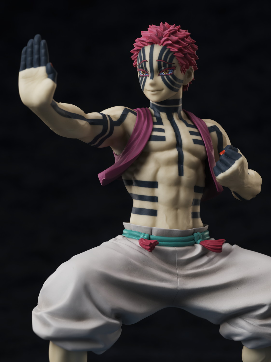 เปิดจอง : Demon Slayer: Kimetsu no Yaiba Akaza 1/8scalefigure