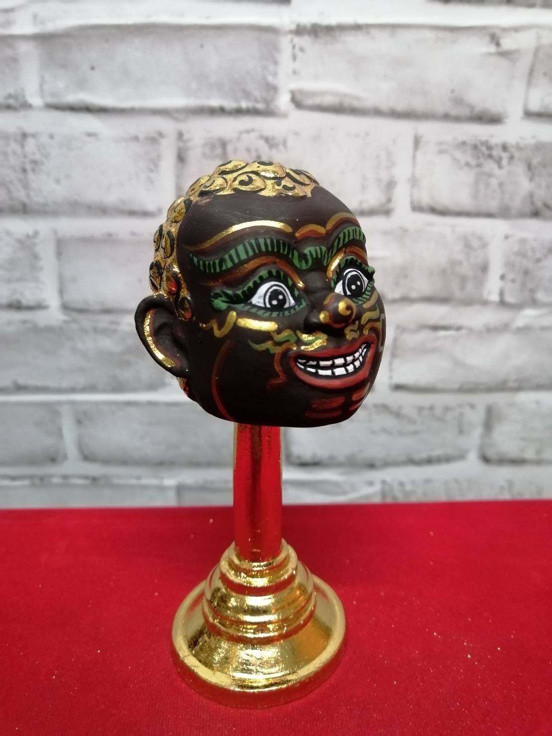 เศียรเจ้าเงาะ ขนาดเล็ก พร้อมฐานทอง