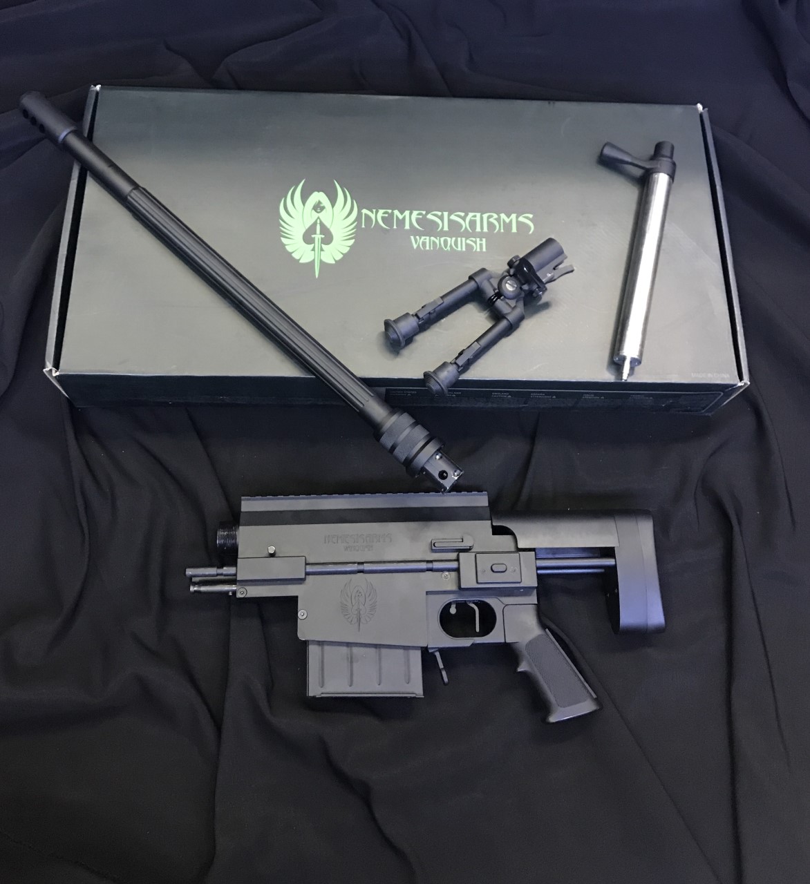 New.Golden Eagle "VANQUISH" Spring Bolt Action Sniper Rifle (Black) Length: 910mm , 1150mm Weight: 4282g (with magazine and bipod ) Color: Black Material: Alloy, Plastic Hop-up: Adjustable Shooting Mode: Safety, Bolt Action Magazine Capacity: 90