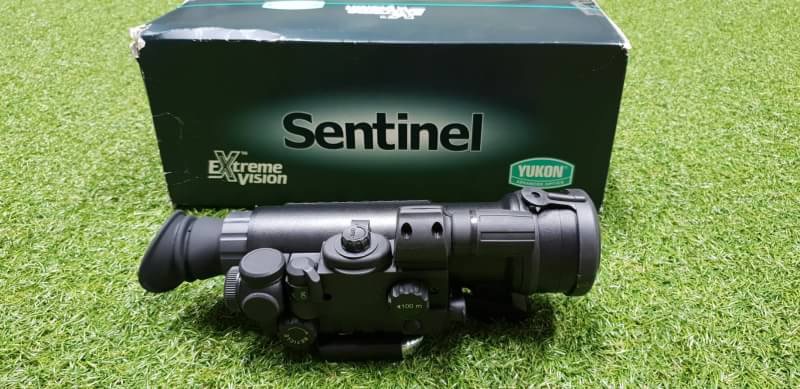 New.กล้องไนช์วิชชั่นYukon Night Vision Rifle Scope Sentinel 2.5x50 with weaver mount ✔กล้องSentinel กันน้ำ ✔แบตเตอรี่ขนาด 2xAA ✔ระยะปรับโพกัส 15-100m. ✔ปรับเส้นเล็ง 2 สี แดง& สีเขียว ✔รางกว้าง25mm.ด้านข้างติดไฟฉายได้