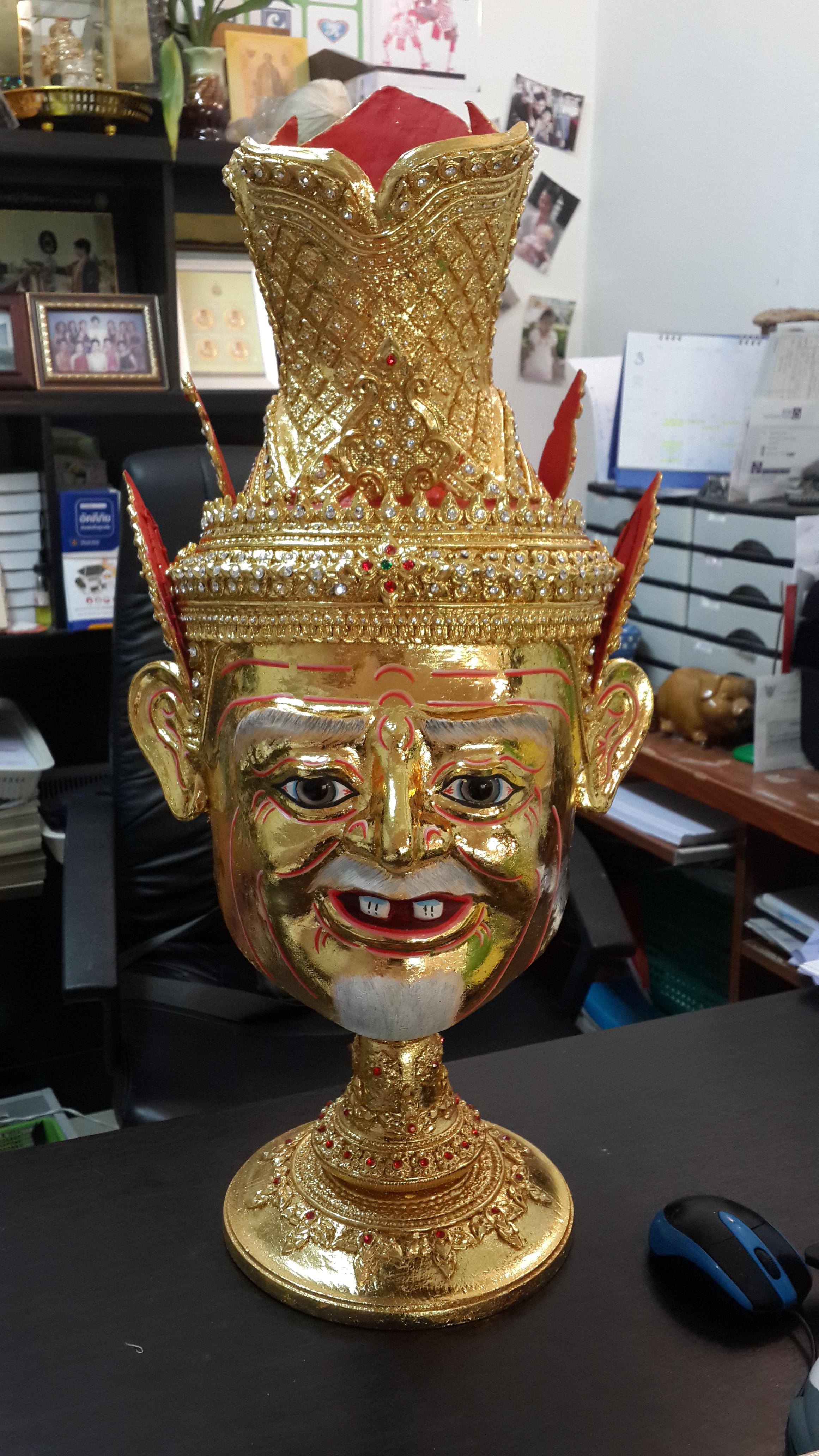 พ่อแก่ ขนาดครอบ ประดับเพชรน้ำดี