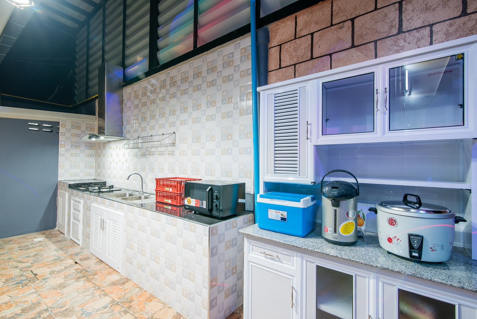 HR8005 บ้านพักชะอำ บ้านมาเวลล์ พูลวิลล่า V.2