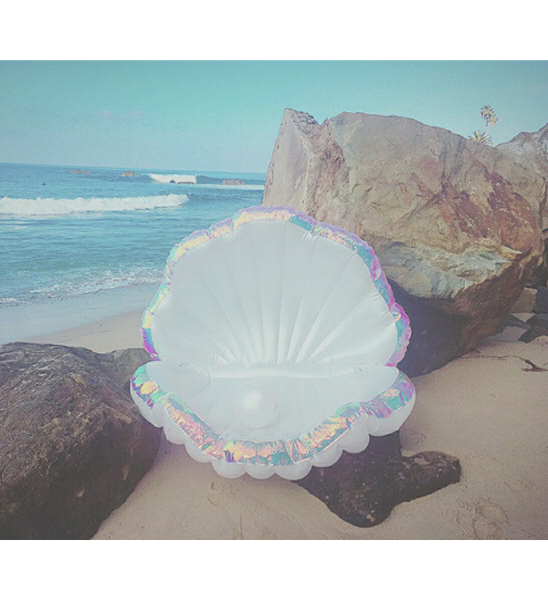 แพยางเป่าลมแฟนซีรูปหอยมุก Super Giant Pearl Inflatable Pool Float (สีขาวมุก)