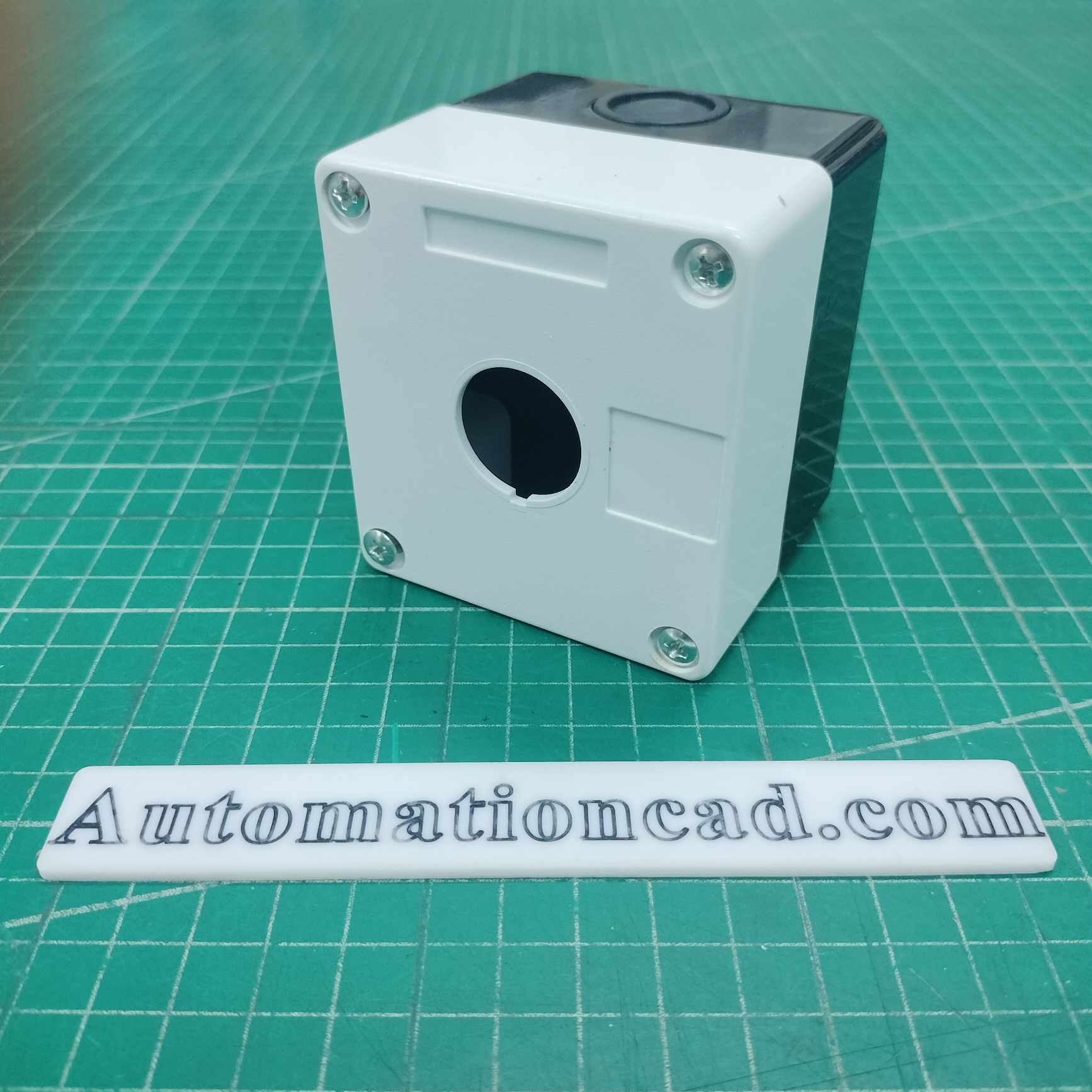 YAOHUI กล่องหลุมกันน้ำสำหรับปุ่ม 1 รู กล่องใส่ปุ่มสวิทช์ รูขนาด 22 mm BX1-22 ขนาด 72x77x65 มิลลิเมตร